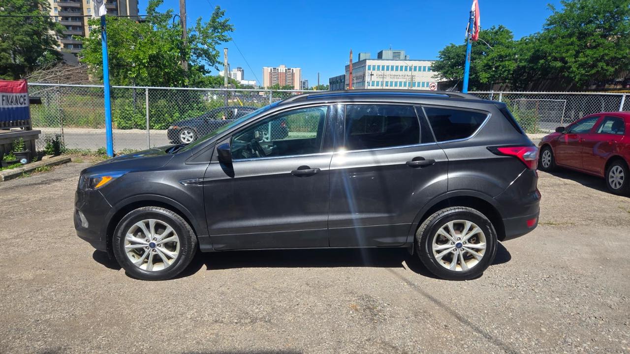 2018 Ford Escape SE FWD Photo