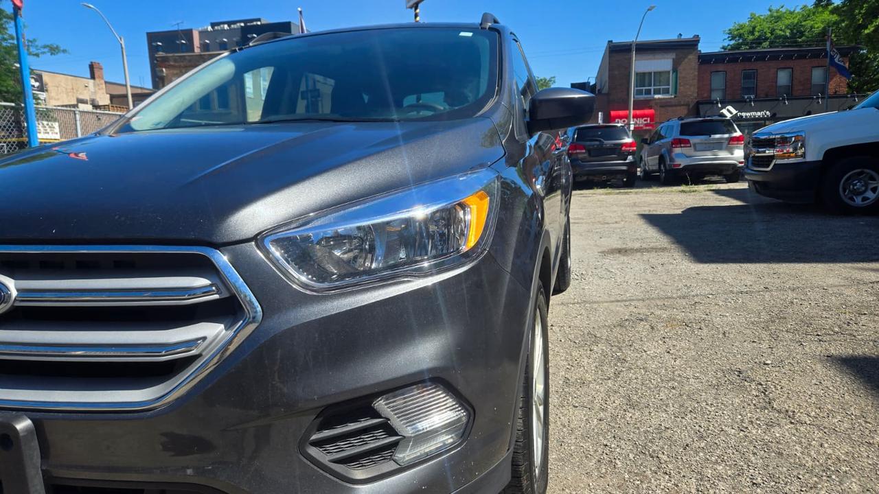 2018 Ford Escape SE FWD Photo