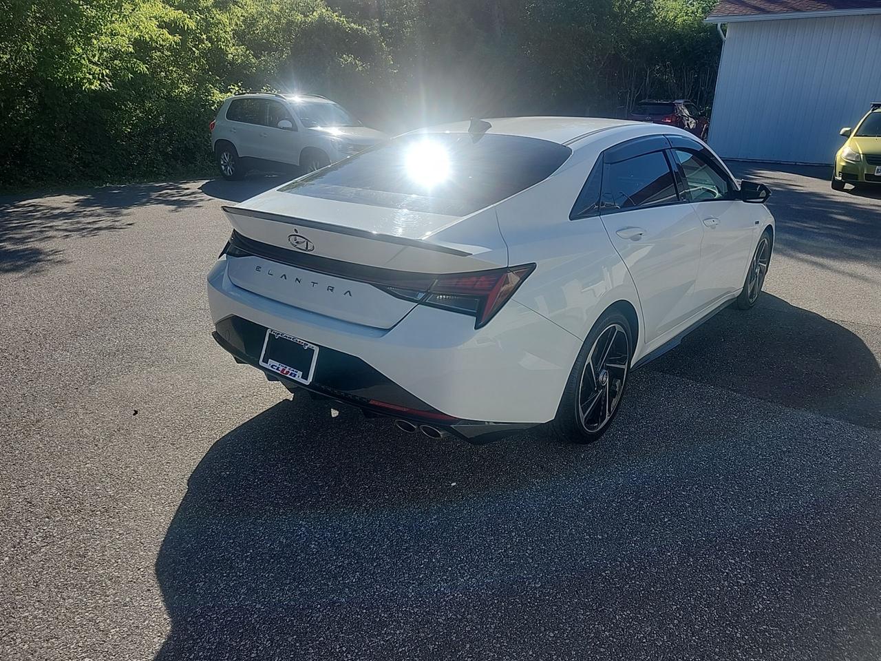 2022 Hyundai Elantra N LINE Photo4
