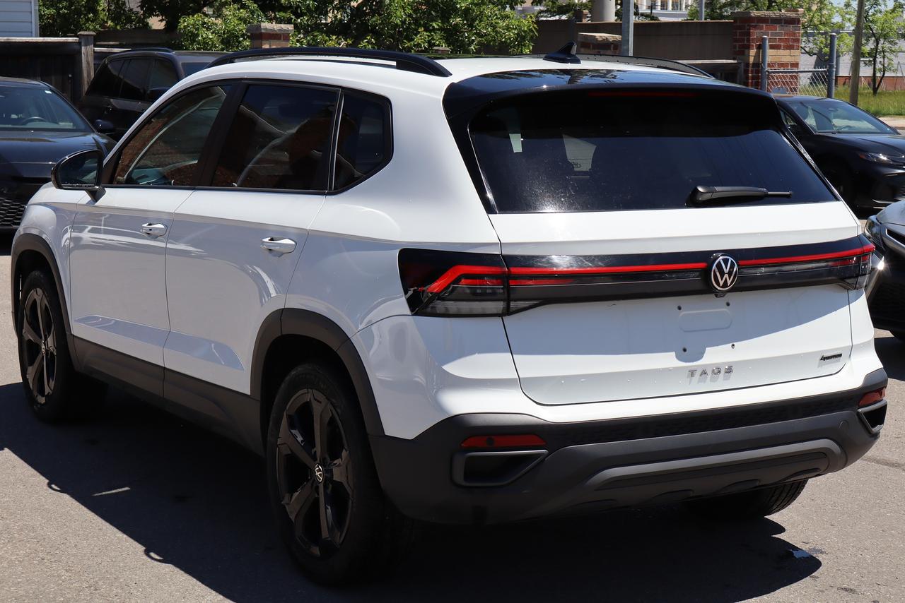 2025 Volkswagen Taos Comfortline Black Edition Photo