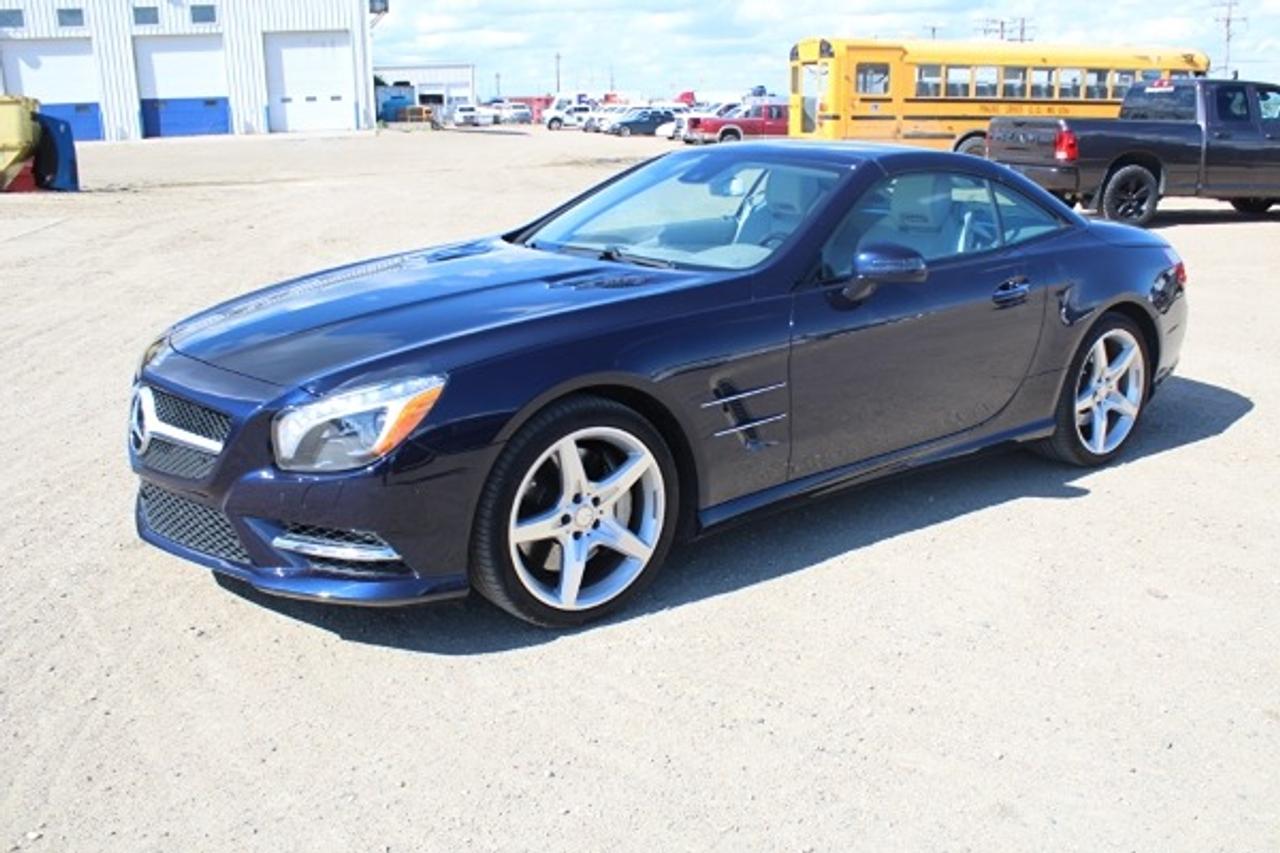 2013 Mercedes-Benz SL-Class SL 550 2dr w/H&C Leather/massage, S/R, NAV, BUC
