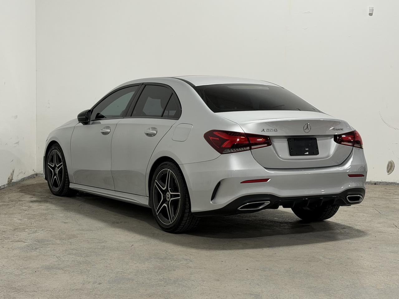 2019 Mercedes-Benz A-Class A 220 4MATIC Sedan Photo