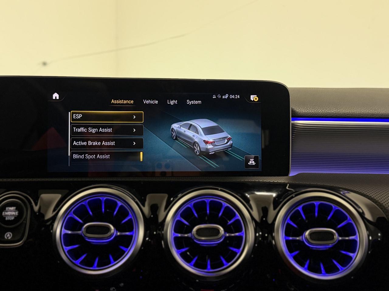 2019 Mercedes-Benz A-Class A 220 4MATIC Sedan Photo