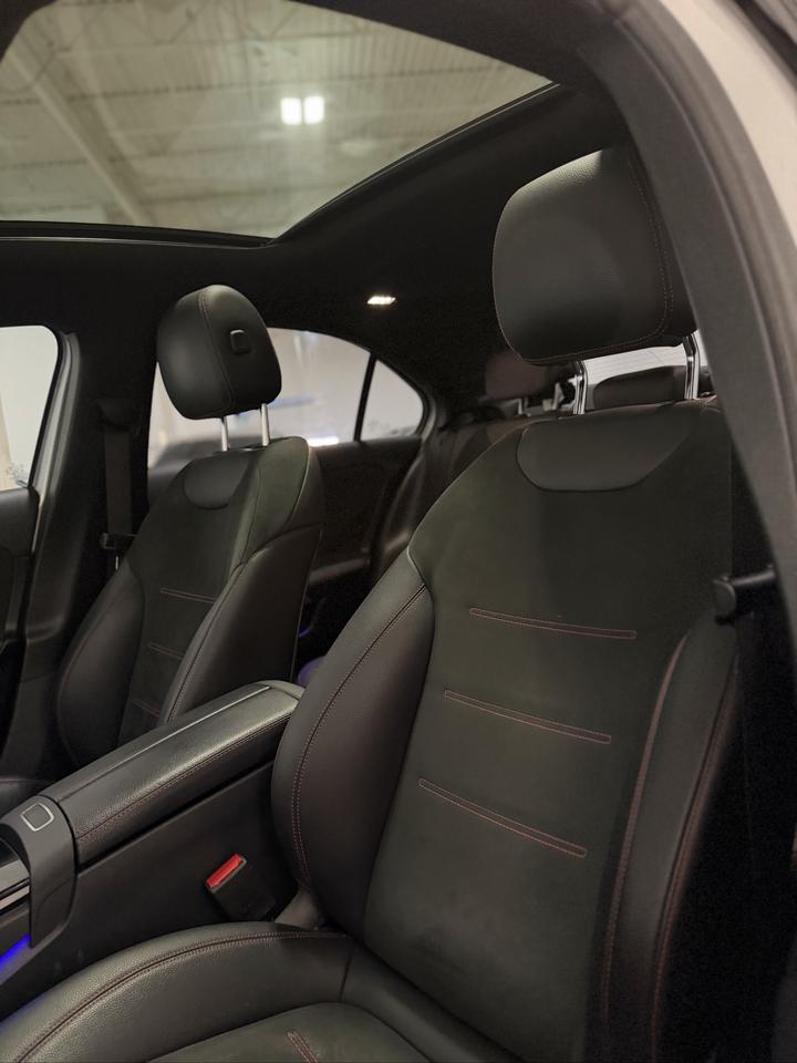 2019 Mercedes-Benz A-Class A 220 4MATIC Sedan Photo