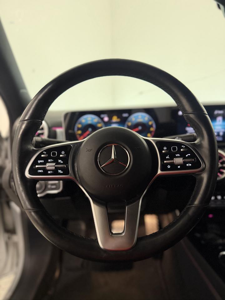 2019 Mercedes-Benz A-Class A 220 4MATIC Sedan Photo