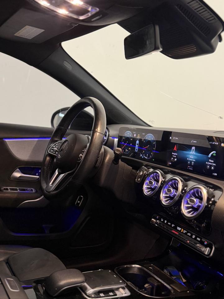 2019 Mercedes-Benz A-Class A 220 4MATIC Sedan Photo