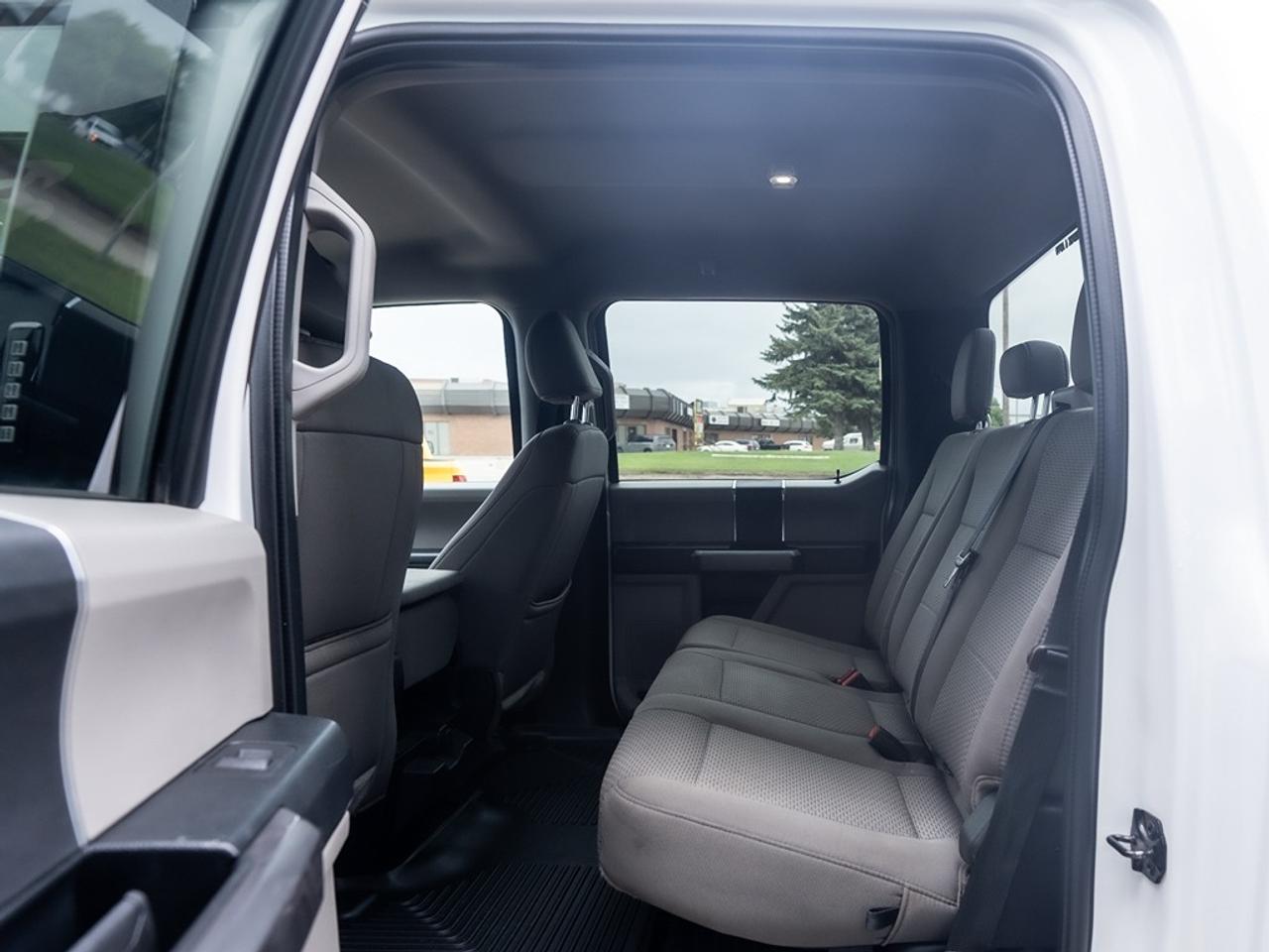 2021 Ford SUPER DUTY F-350 SRW XLT Photo36