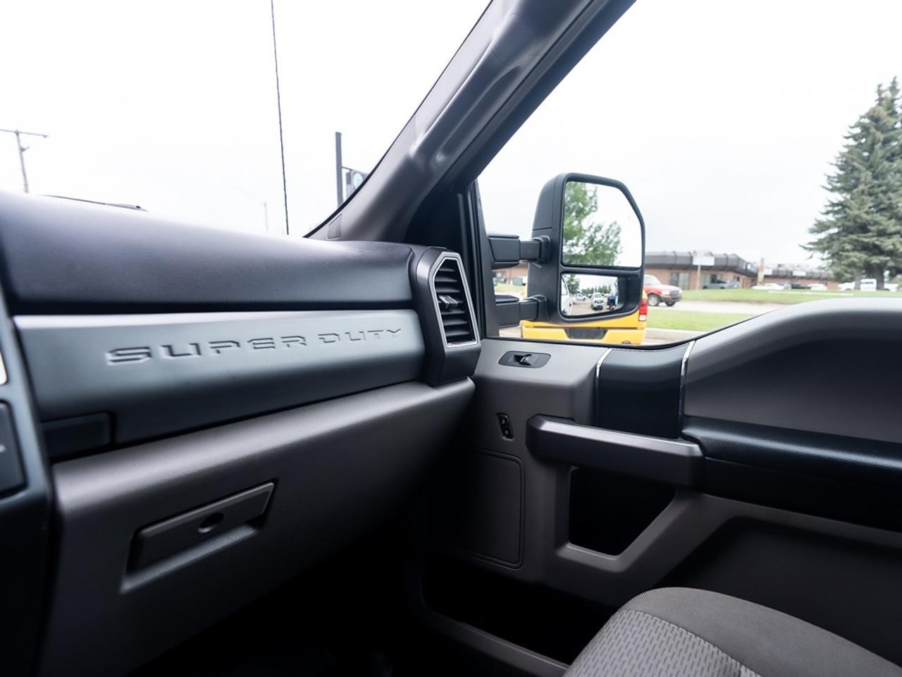 2021 Ford SUPER DUTY F-350 SRW XLT Photo32