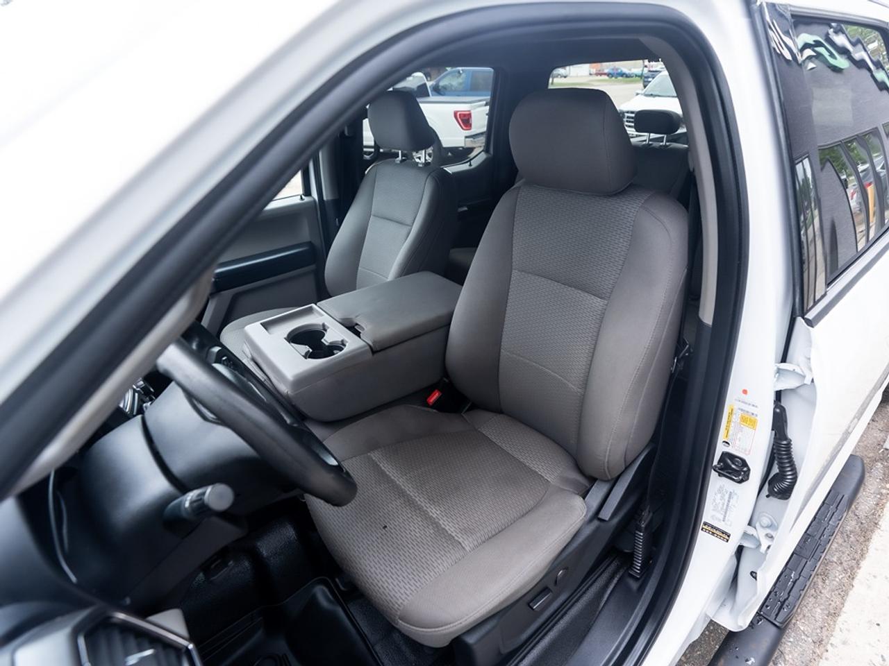 2021 Ford SUPER DUTY F-350 SRW XLT Photo15
