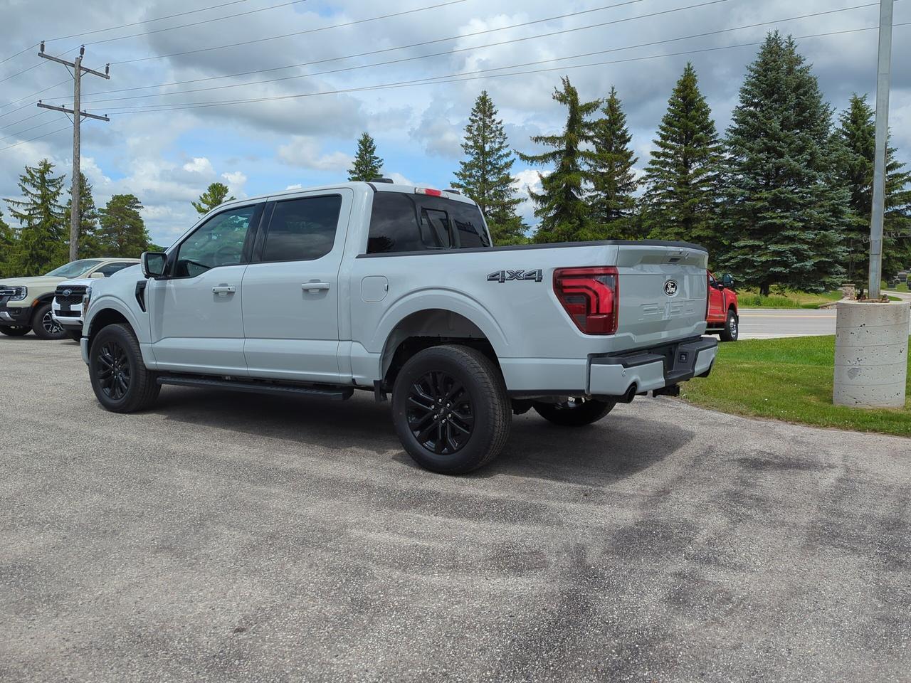 2026 Ford F-150 Lariat SuperCrew 501A 4x4 Photo3