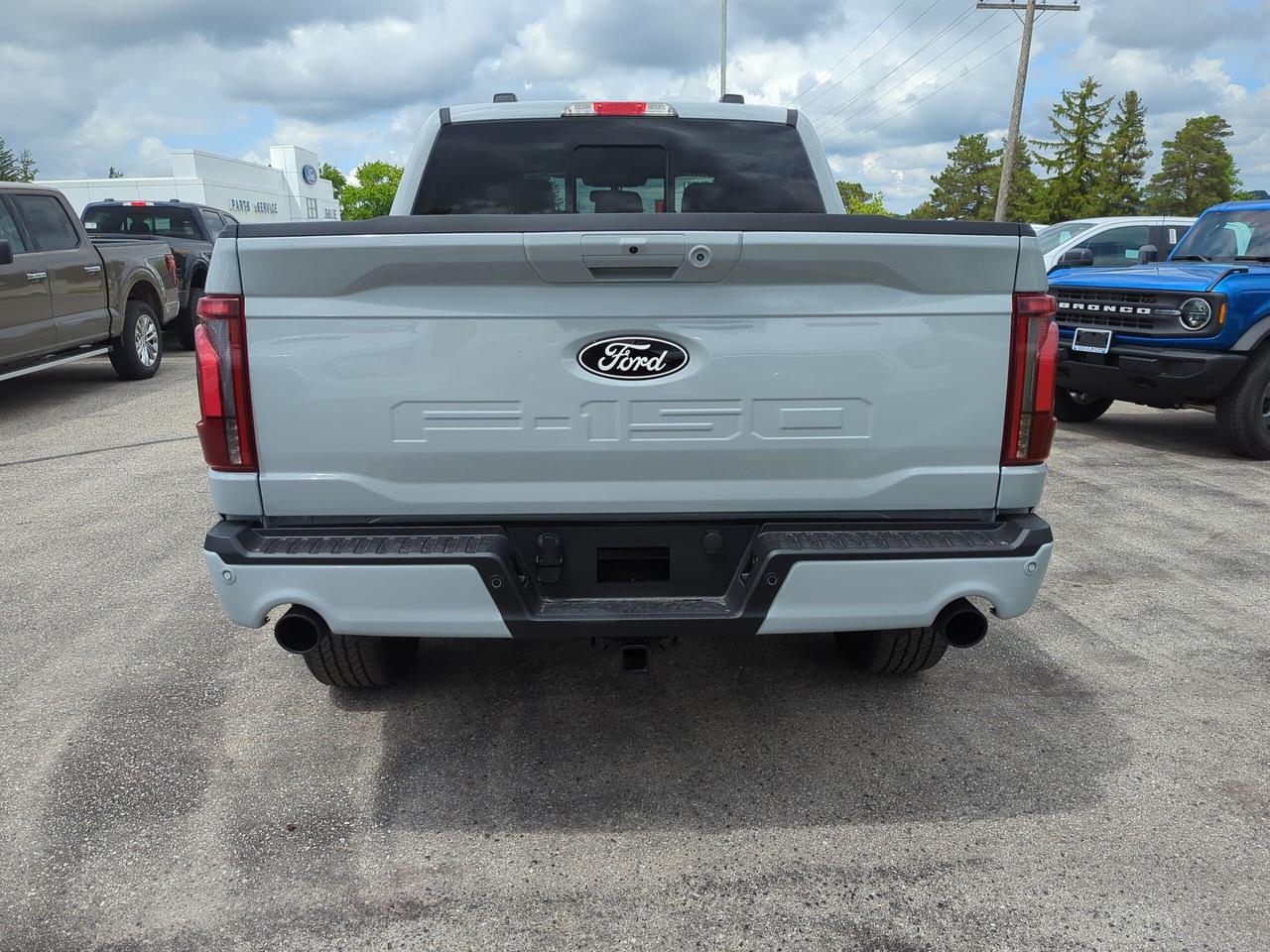 2026 Ford F-150 Lariat SuperCrew 501A 4x4 Photo4