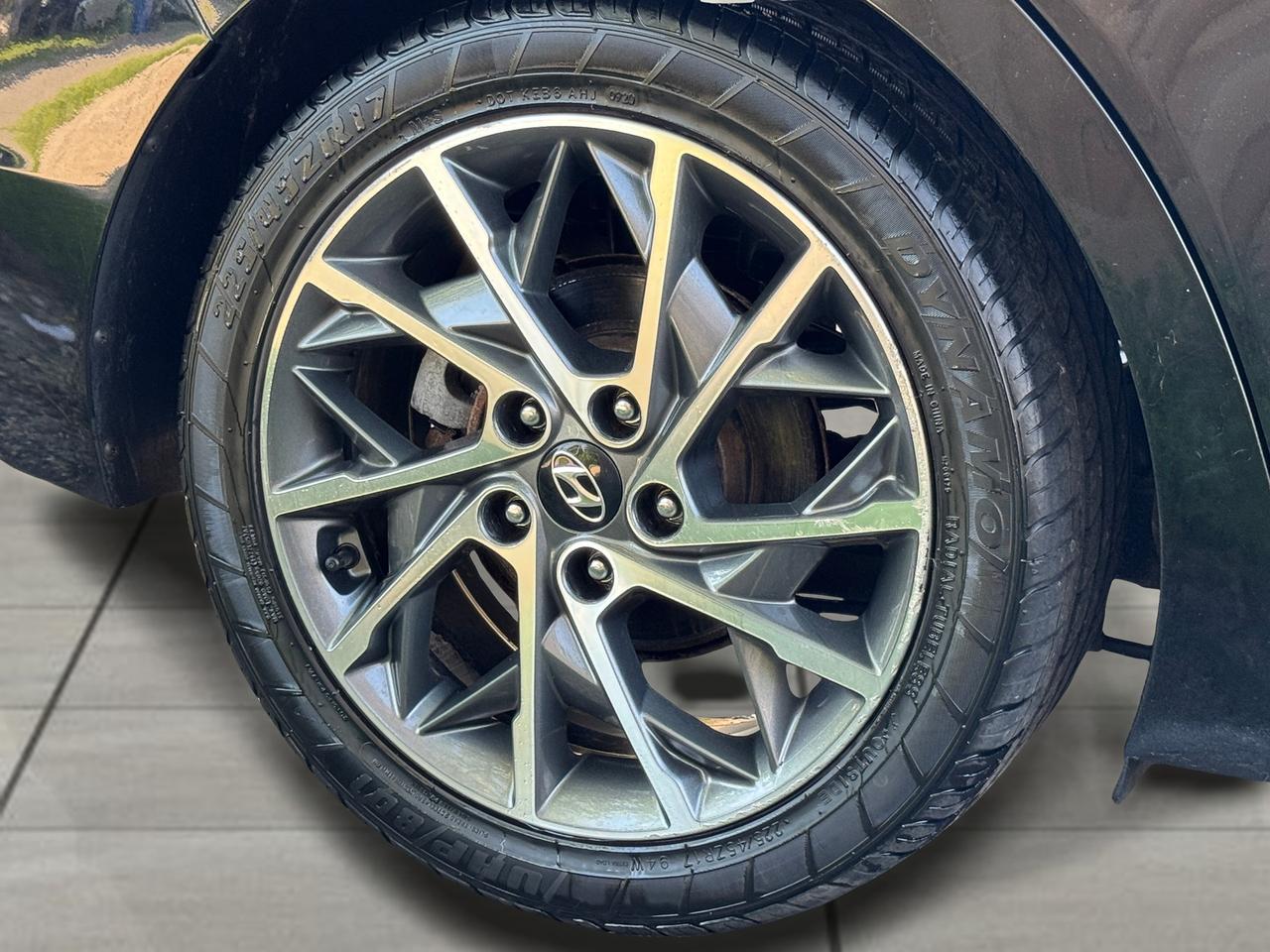 2019 Hyundai Elantra Luxury+CLEAN CARFAX+Leather+Roof Photo