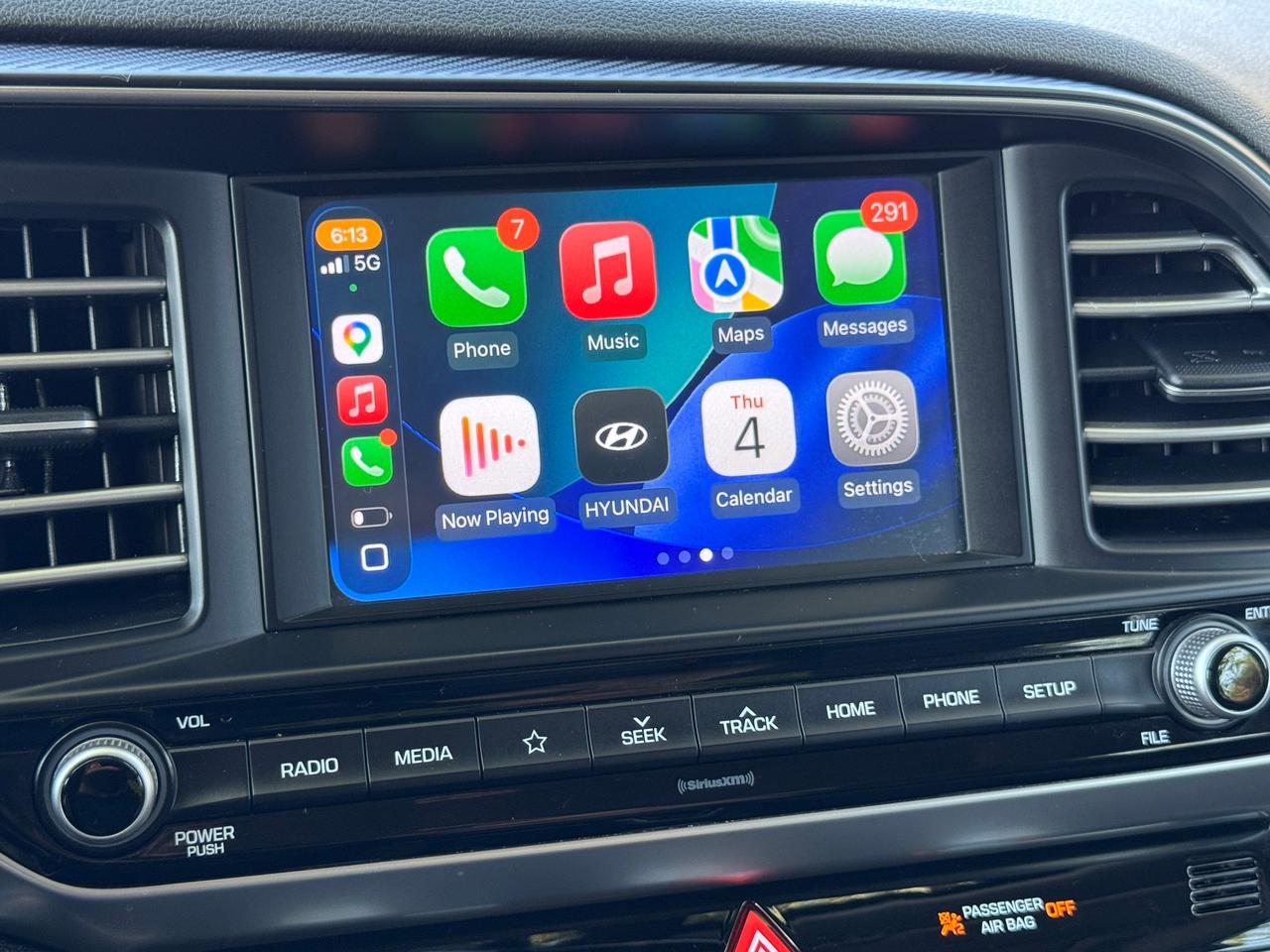 2019 Hyundai Elantra Luxury+CLEAN CARFAX+Leather+Roof Photo