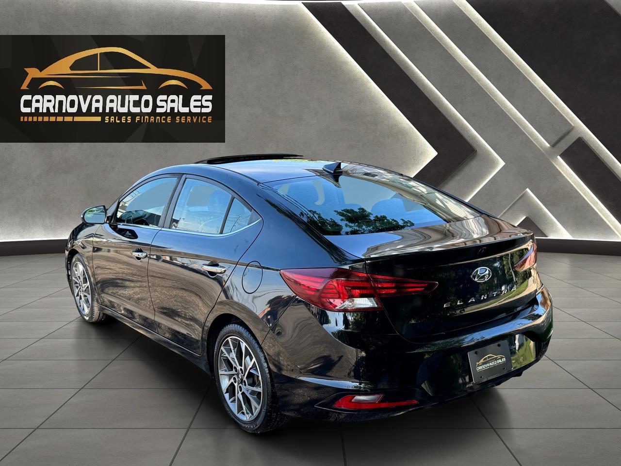 2019 Hyundai Elantra Luxury+CLEAN CARFAX+Leather+Roof Photo