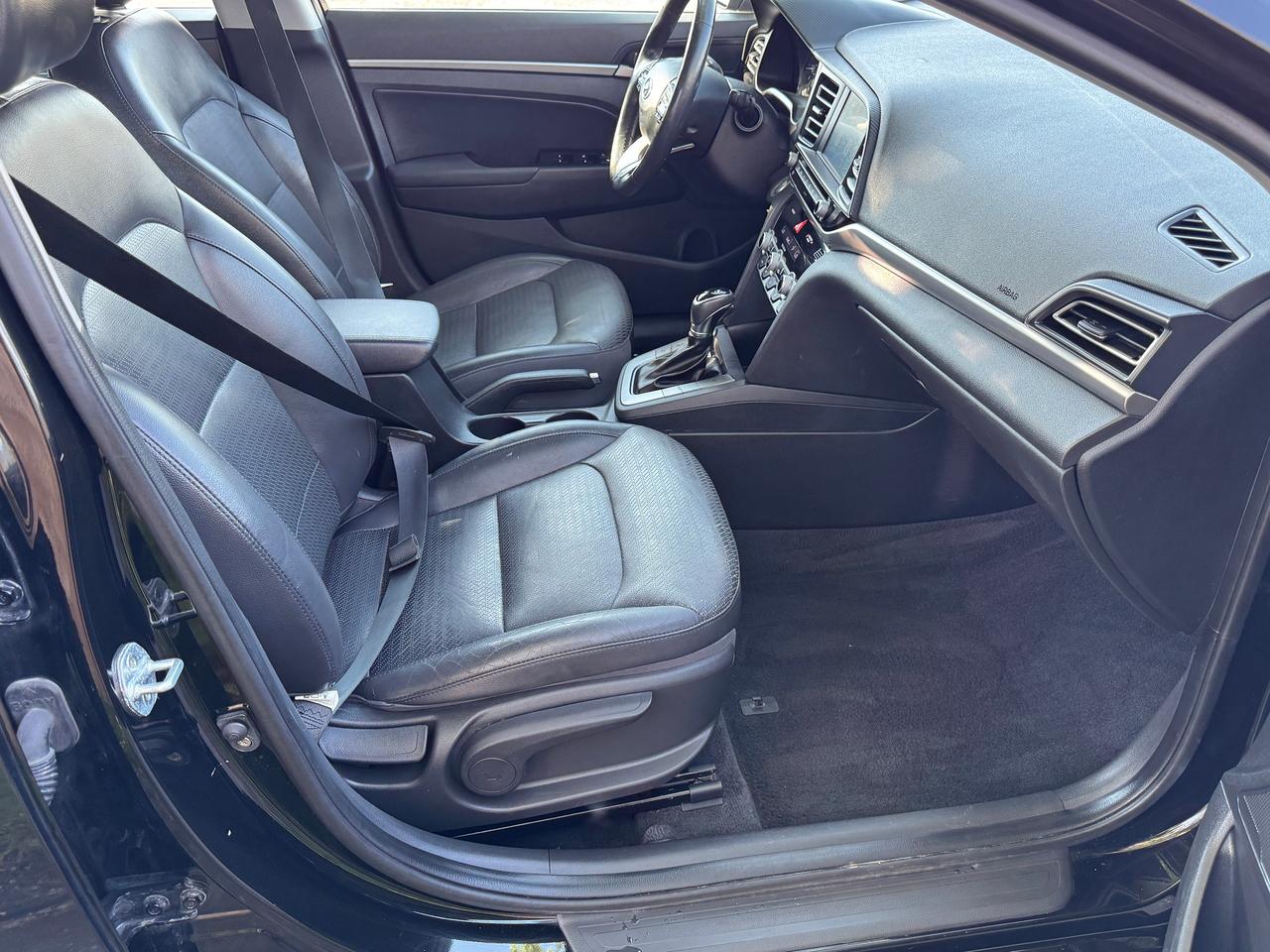 2019 Hyundai Elantra Luxury+CLEAN CARFAX+Leather+Roof Photo