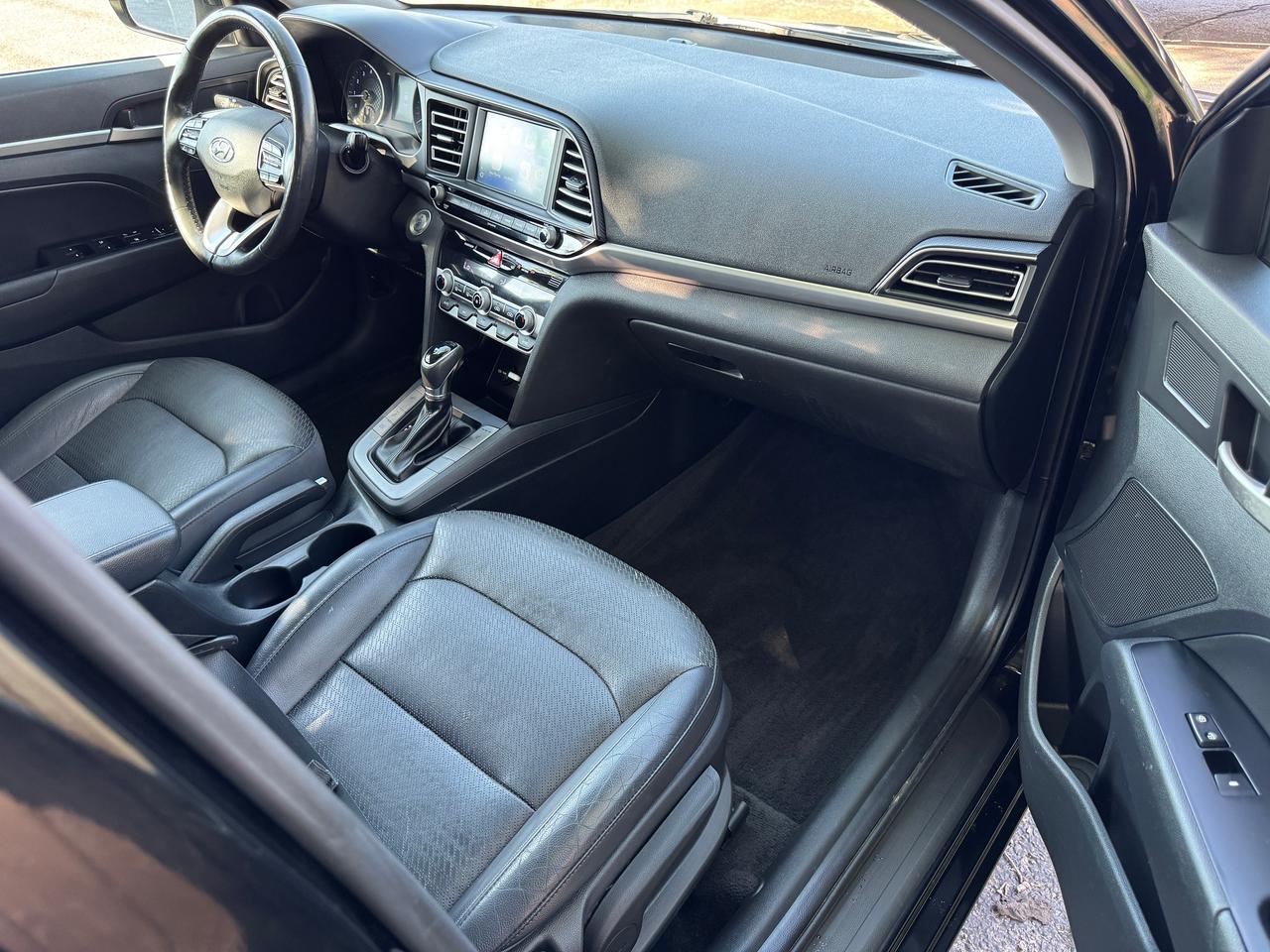 2019 Hyundai Elantra Luxury+CLEAN CARFAX+Leather+Roof Photo