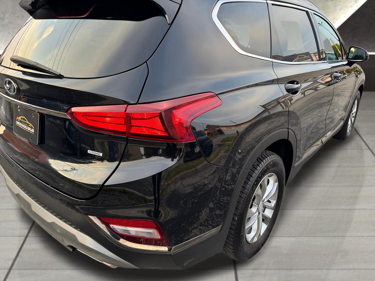 2019 Hyundai Santa Fe AWD w/Safety PKG+CLEAN CARFAX Photo