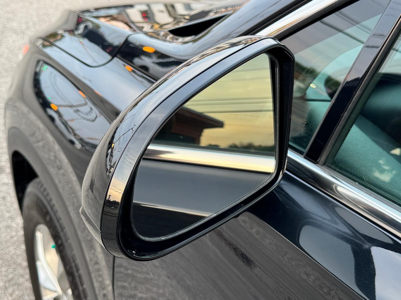 2019 Hyundai Santa Fe AWD w/Safety PKG+CLEAN CARFAX Photo