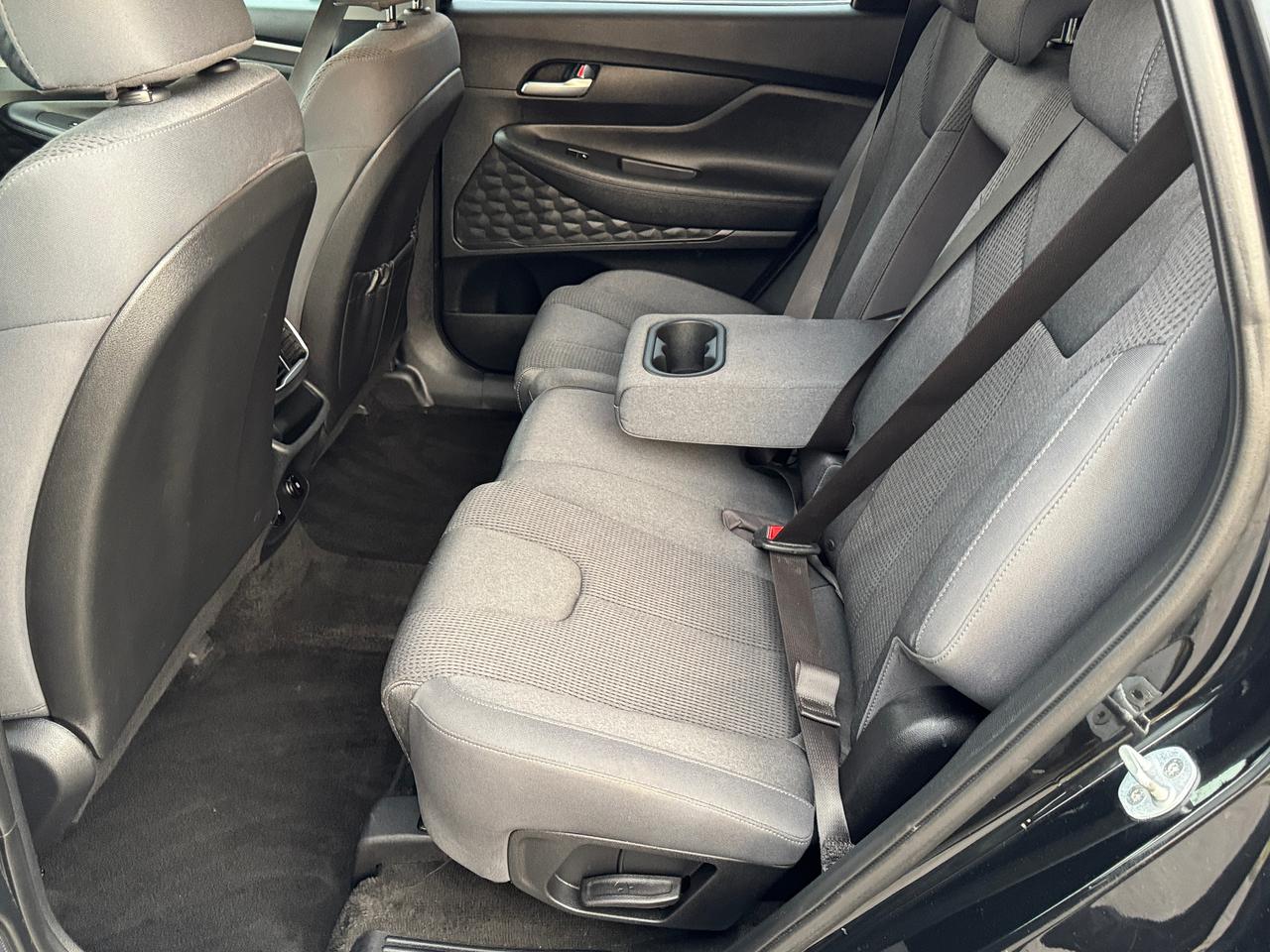 2019 Hyundai Santa Fe AWD w/Safety PKG+CLEAN CARFAX Photo