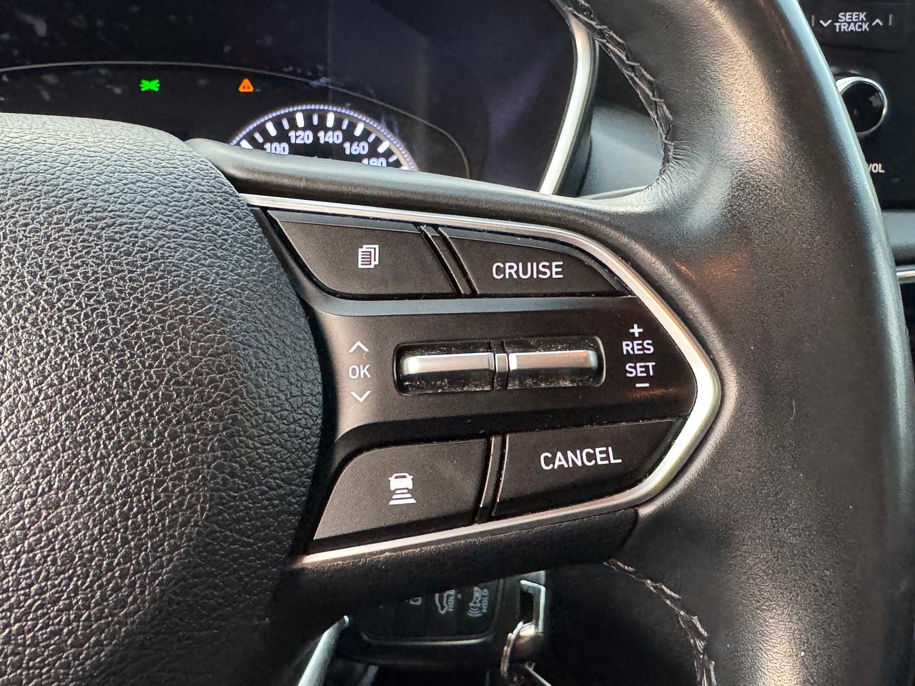 2019 Hyundai Santa Fe AWD w/Safety PKG+CLEAN CARFAX Photo