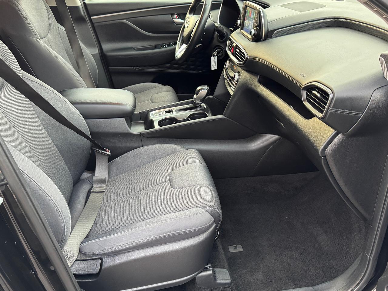 2019 Hyundai Santa Fe AWD w/Safety PKG+CLEAN CARFAX Photo