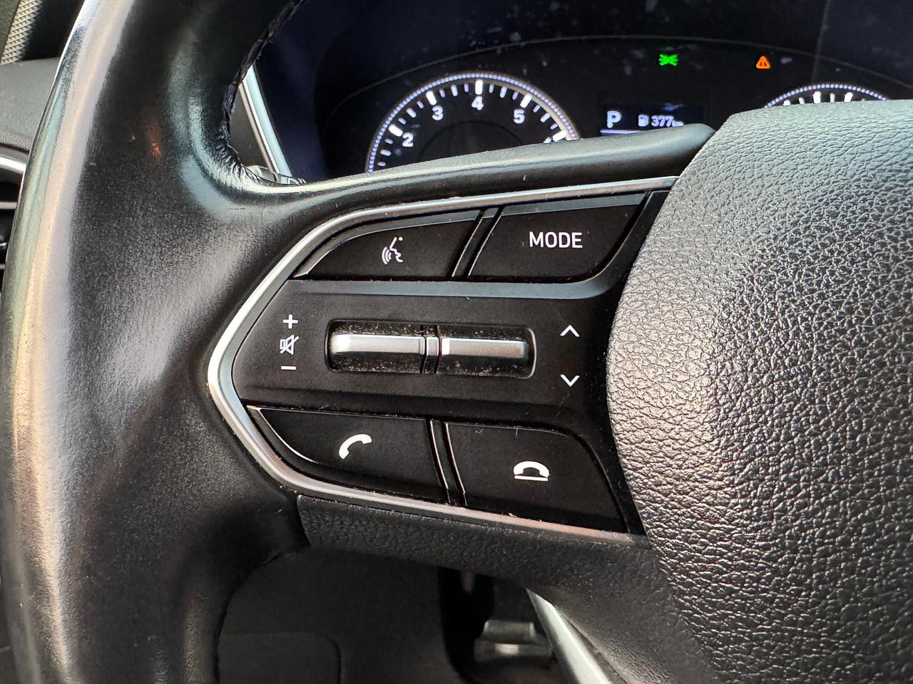 2019 Hyundai Santa Fe AWD w/Safety PKG+CLEAN CARFAX Photo
