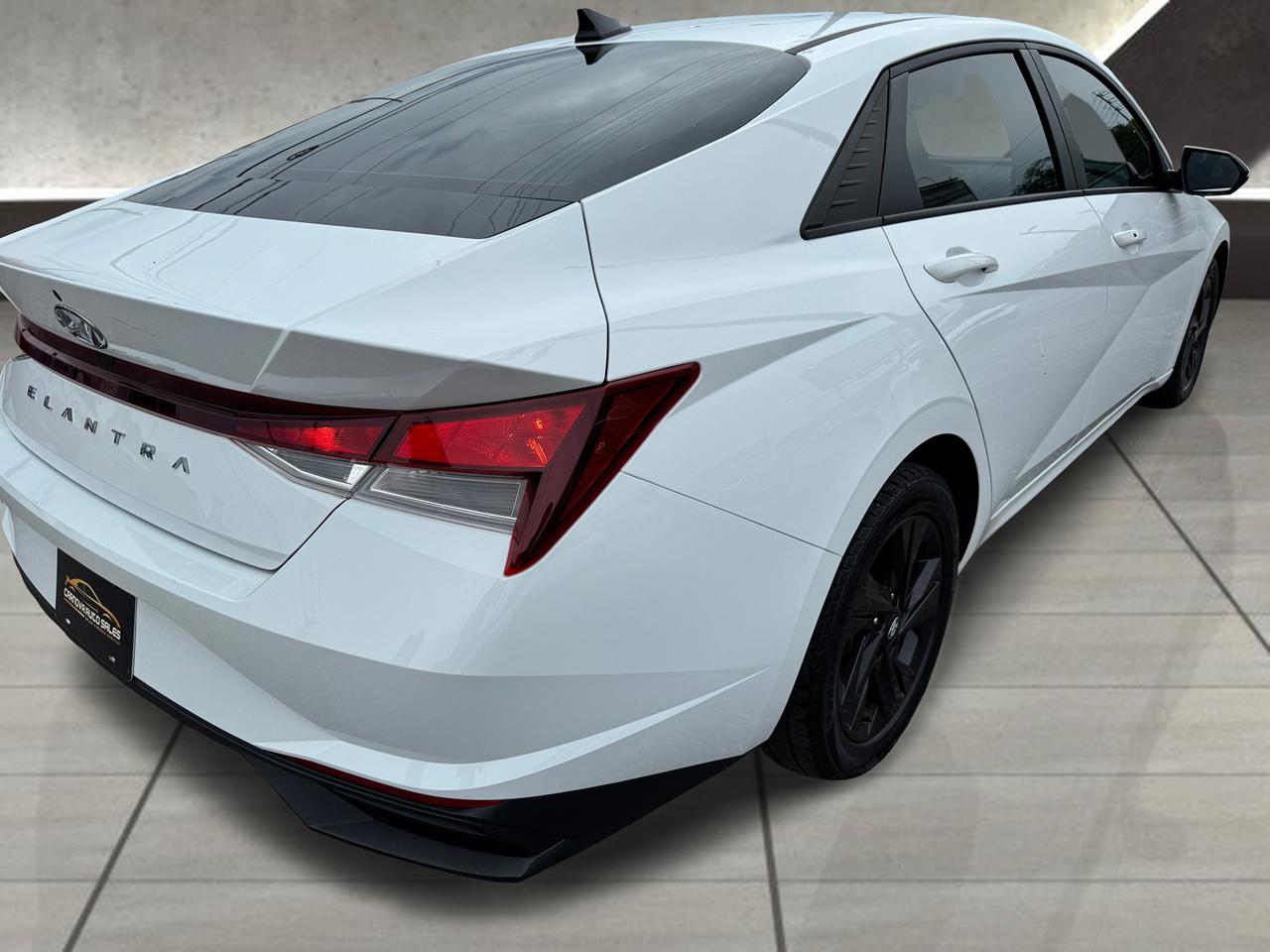 2021 Hyundai Elantra Preferred+One Owner+CLEAN CARFAX Photo
