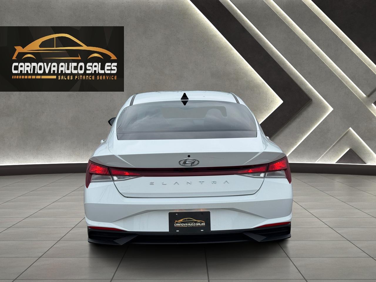 2021 Hyundai Elantra Preferred+One Owner+CLEAN CARFAX Photo4