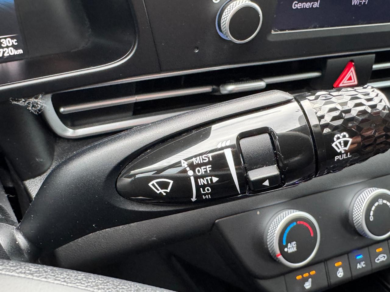 2021 Hyundai Elantra Preferred+One Owner+CLEAN CARFAX Photo