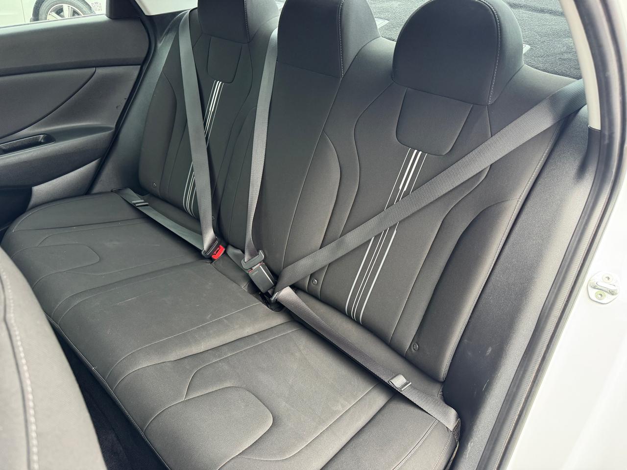 2021 Hyundai Elantra Preferred+One Owner+CLEAN CARFAX Photo
