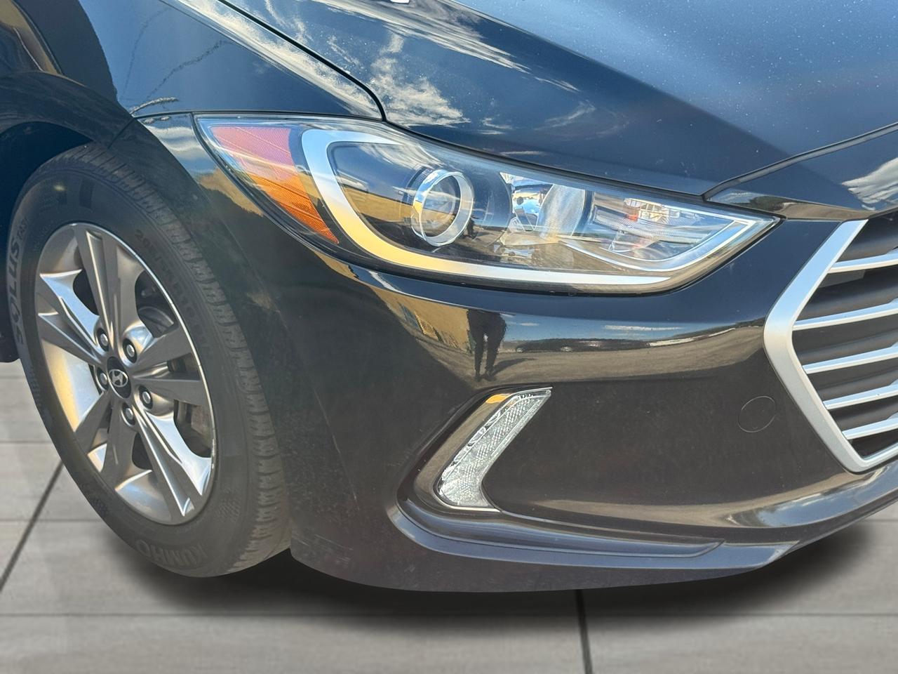 2018 Hyundai Elantra GL+New Tires+ACCIDENT FREE+ApplePlay Photo