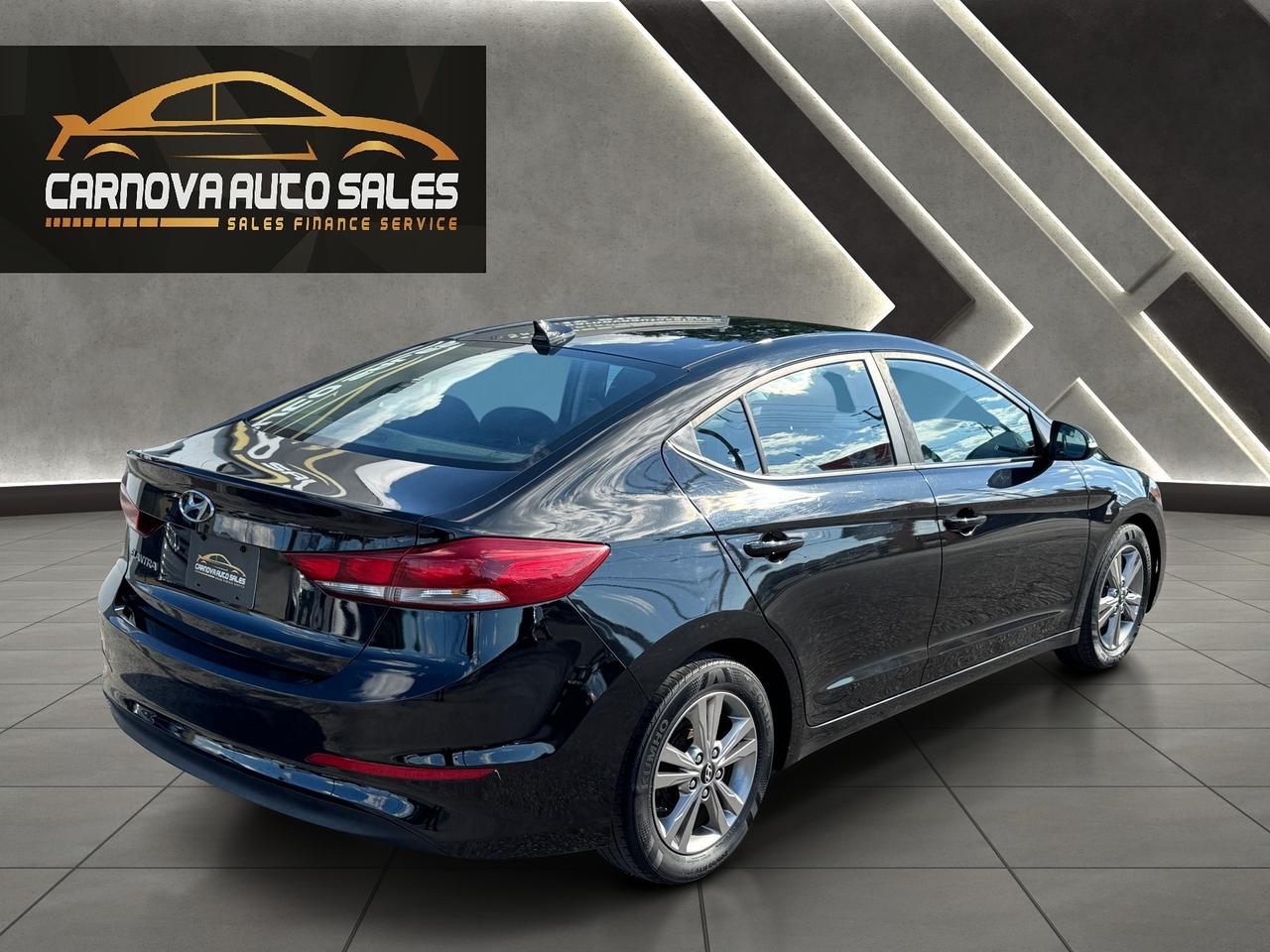 2018 Hyundai Elantra GL+New Tires+ACCIDENT FREE+ApplePlay Photo