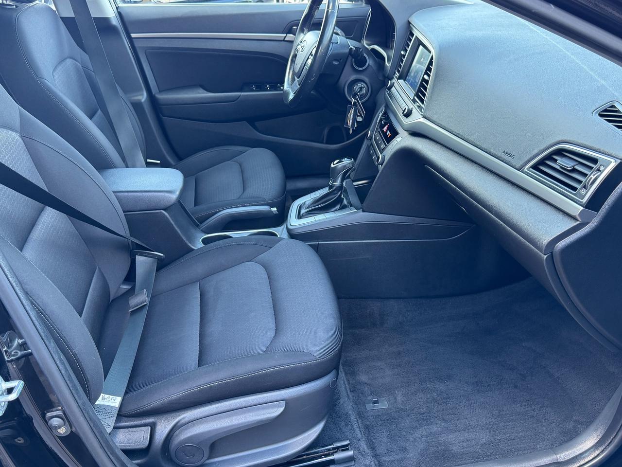 2018 Hyundai Elantra GL+New Tires+ACCIDENT FREE+ApplePlay Photo