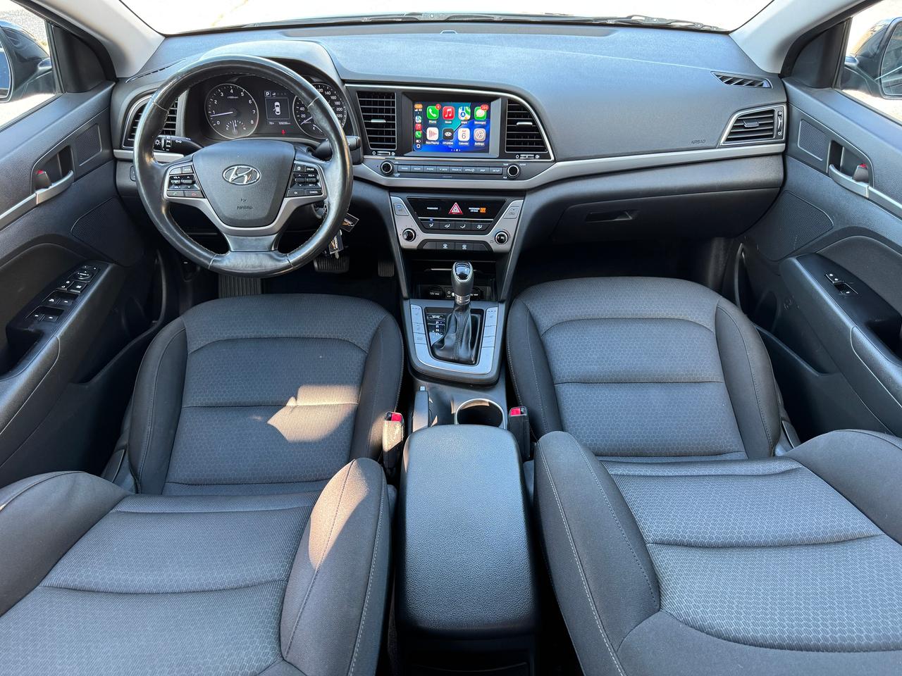 2018 Hyundai Elantra GL+New Tires+ACCIDENT FREE+ApplePlay Photo1