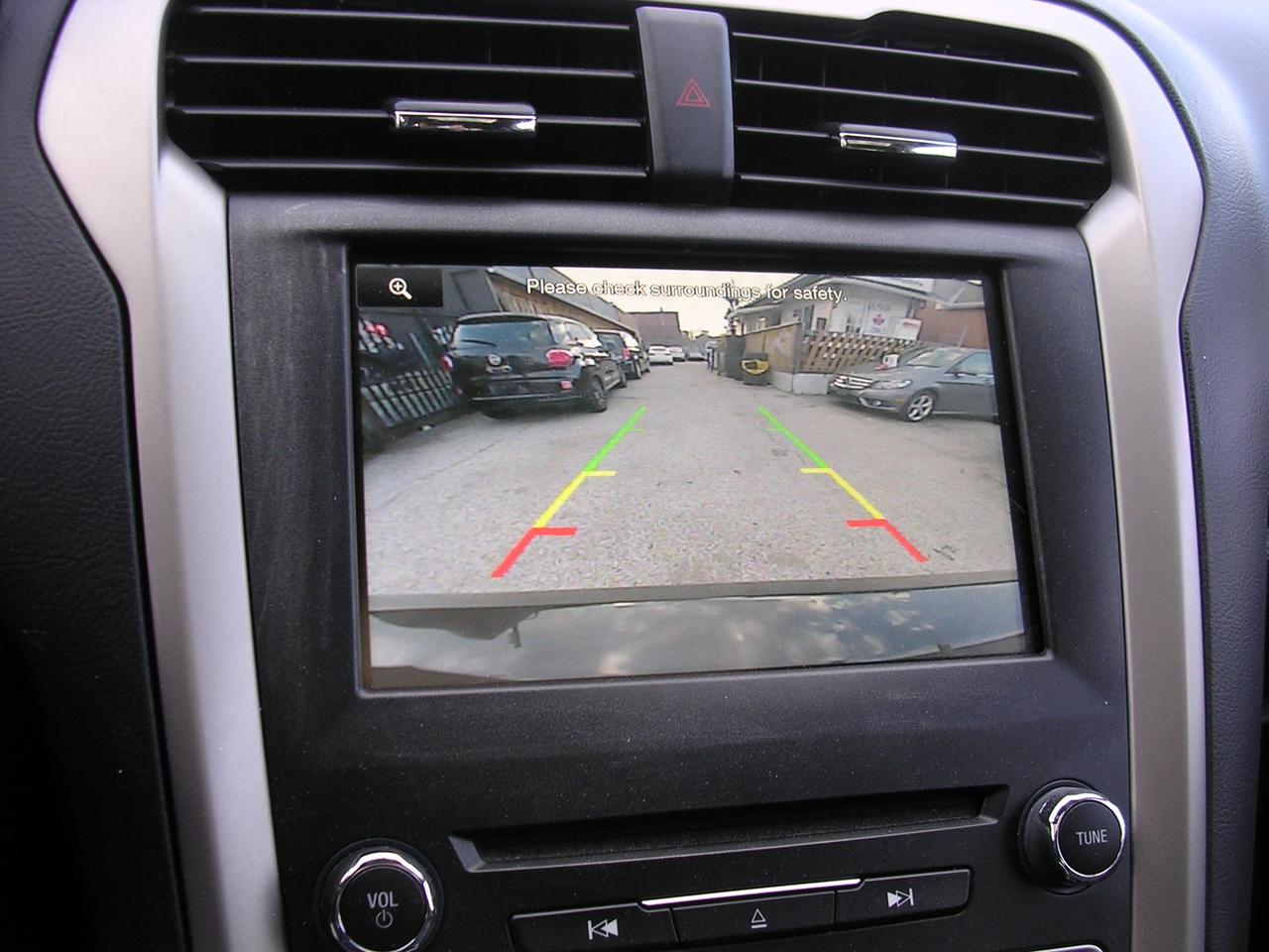 2016 Ford Fusion 4dr Sdn SE FWD Photo
