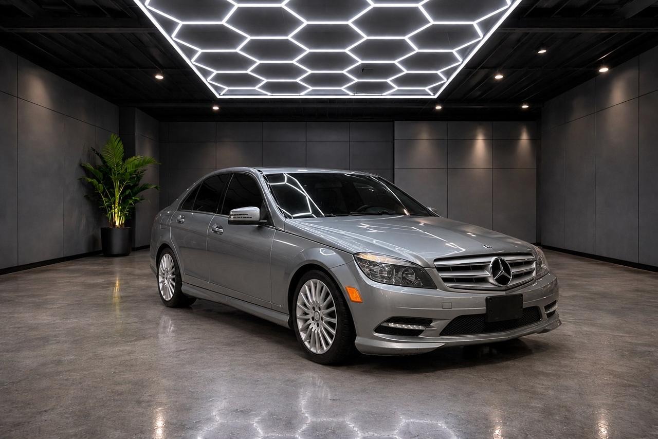 2011 Mercedes-Benz C-Class 4dr Sdn C 250 4MATIC Photo0