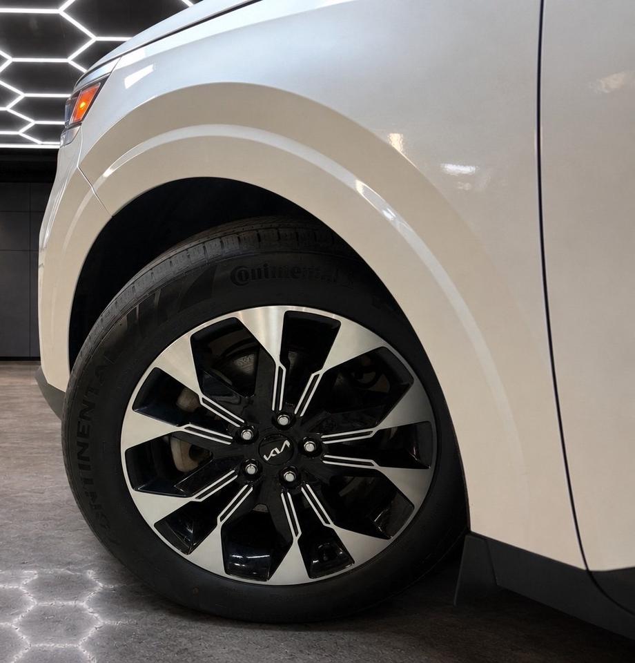 2024 Kia Carnival EX FWD Photo