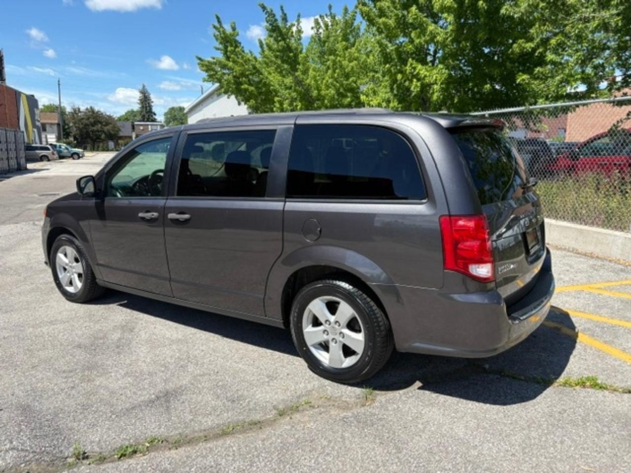 2018 Dodge Grand Caravan ONLY 64KM-1 OWNER-NO ACCIDENTS-NEW BRAKES-TIRES-CERTIFIED! Photo2