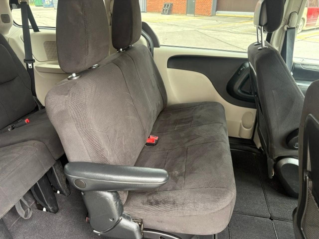 2013 Dodge Grand Caravan SE ONLY 78KM-1 OWNER-REAR STOW N GO-CERTIFIED! Photo