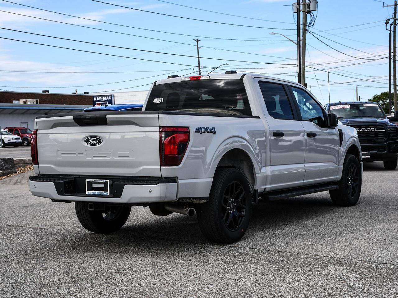 2024 Ford F-150 STX 4WD SuperCrew 5.5' Box Photo3