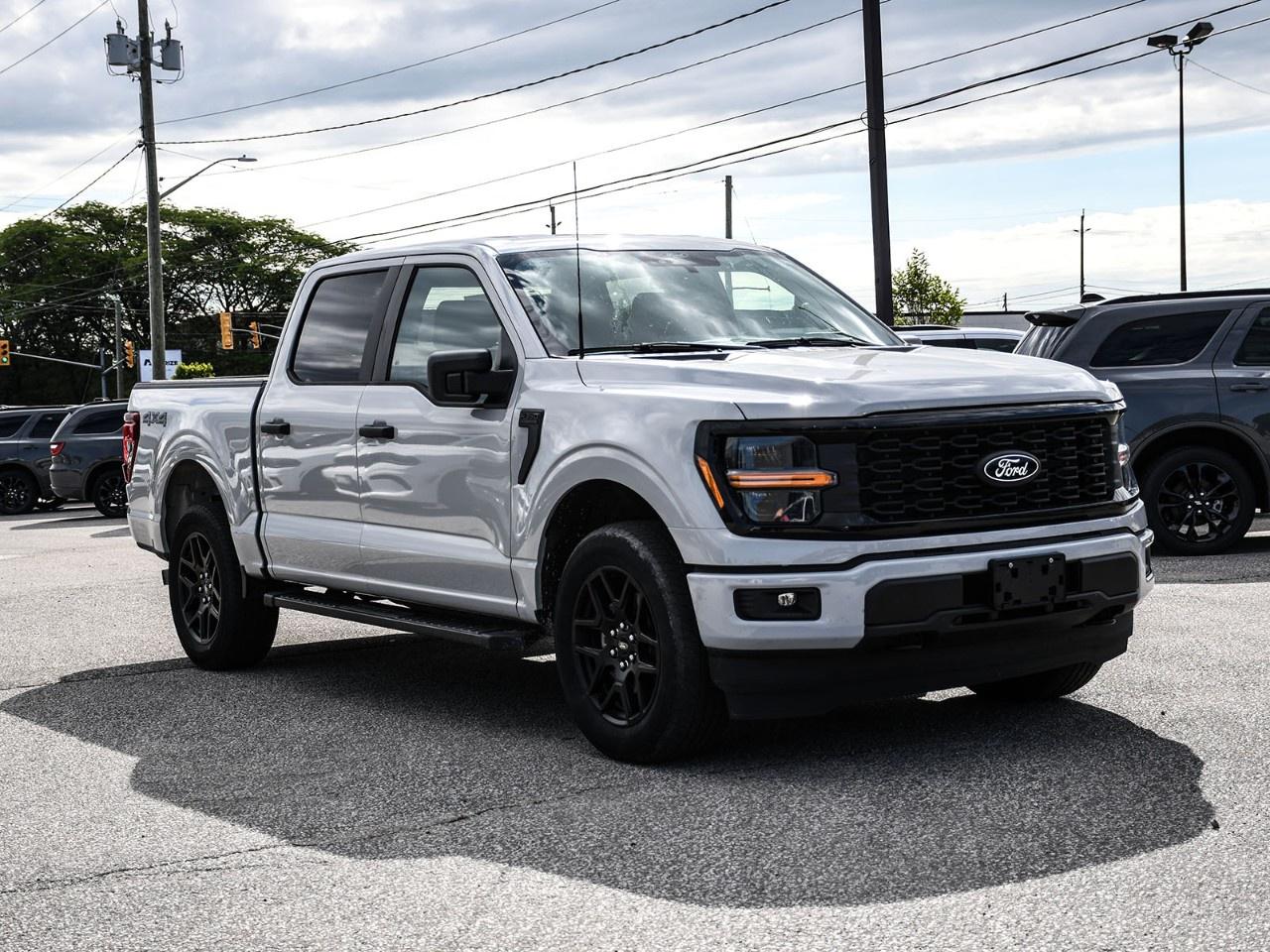 2024 Ford F-150 STX 4WD SuperCrew 5.5' Box Photo4