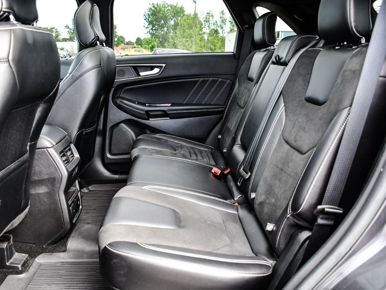 2019 Ford Edge ST AWD Photo