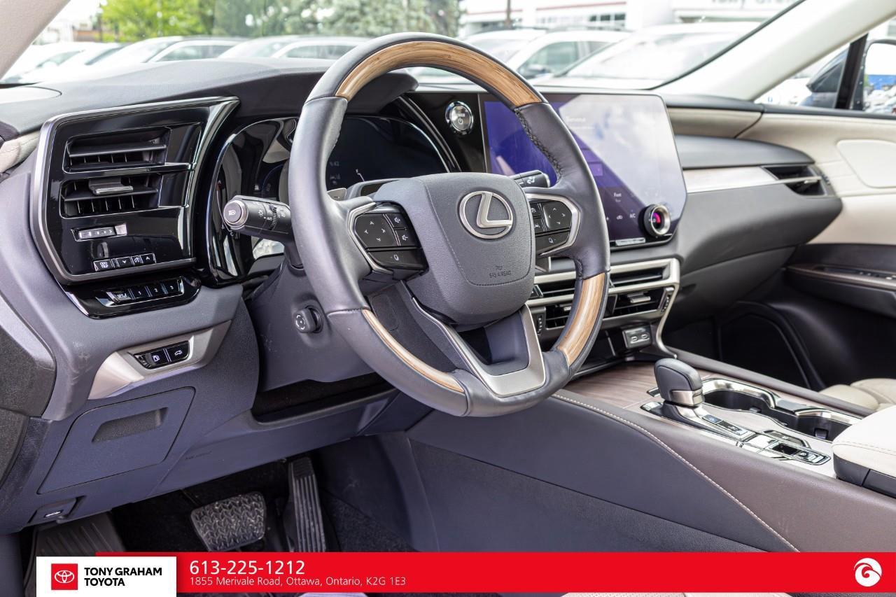 2023 Lexus RX 350H EXECUTIVE PACKAGE Photo