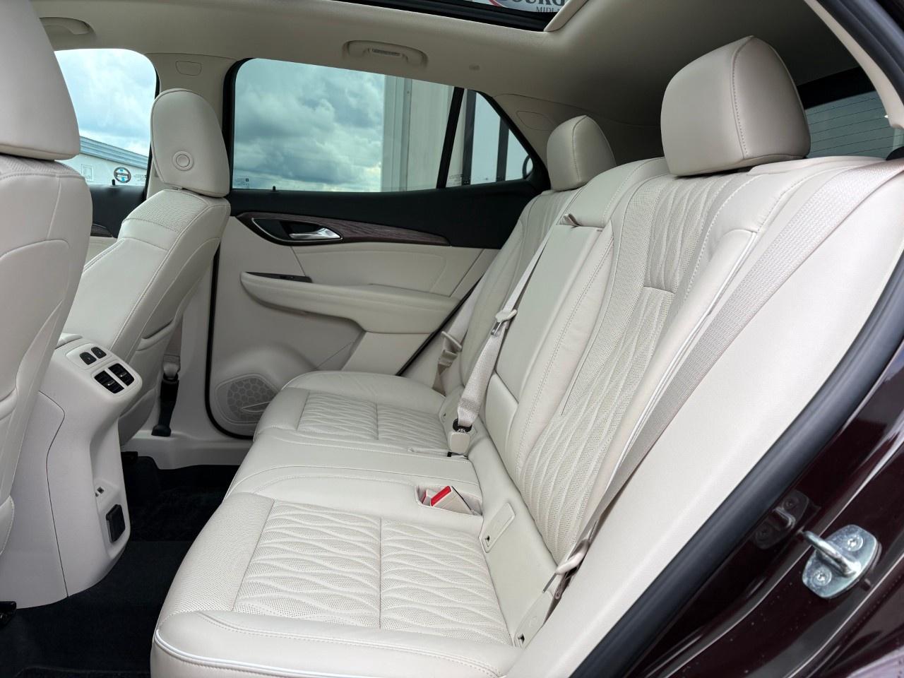 2021 Buick Envision AWD 4dr Avenir Photo