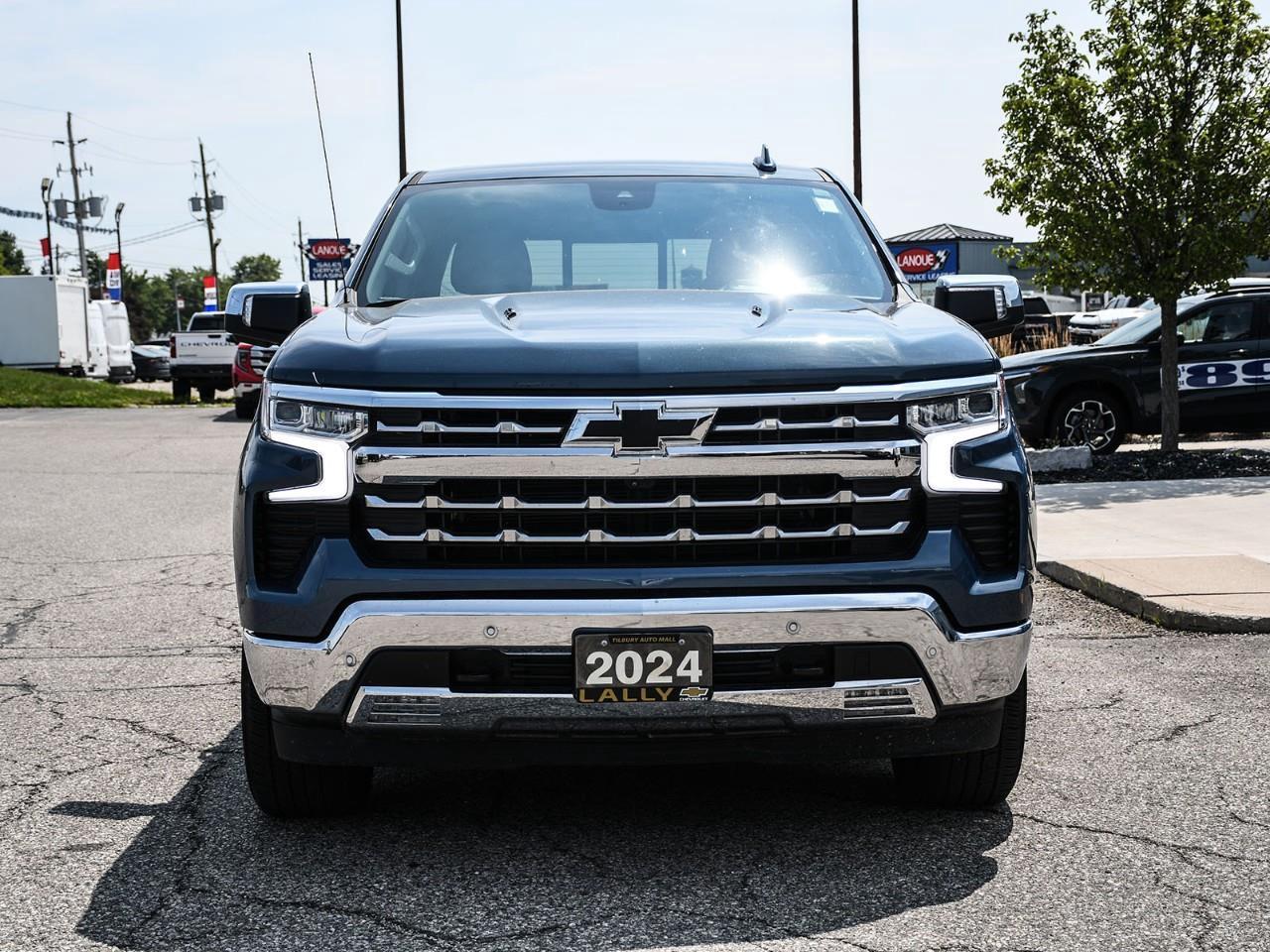 2024 Chevrolet Silverado 1500 LTZ Photo1