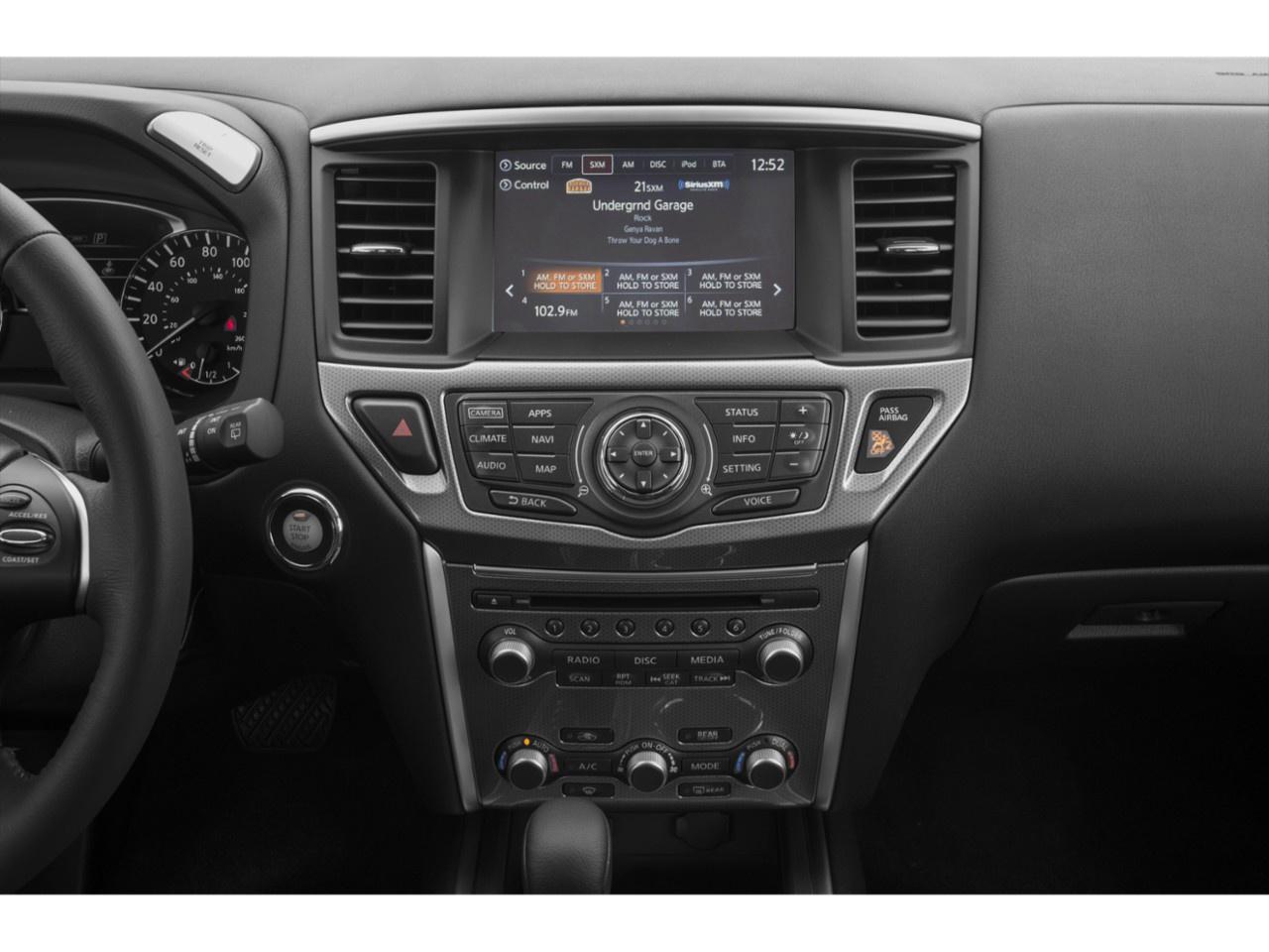 2020 Nissan Pathfinder 4x4 SV Tech Photo