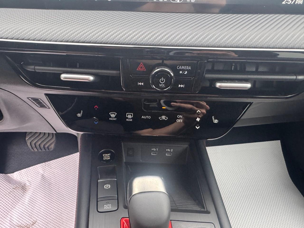2026 Nissan Kicks SR AWD Photo