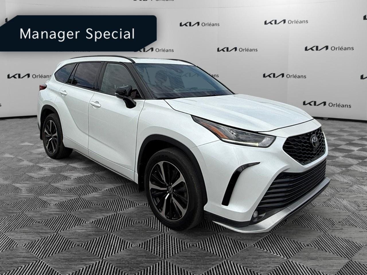 2022 Toyota Highlander XSE AWD Photo