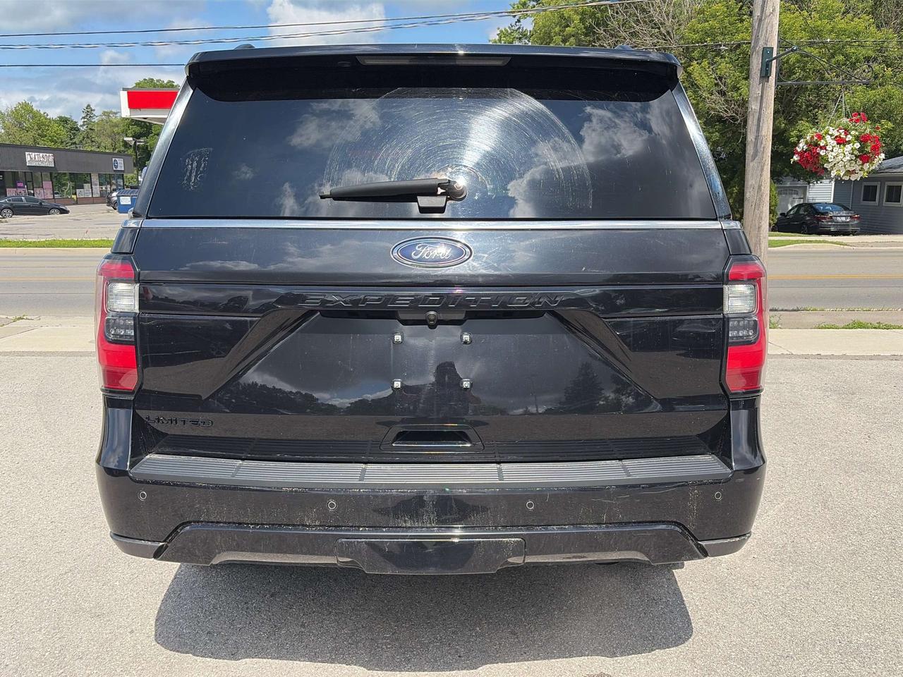 2021 Ford Expedition Limited 4X4 Photo