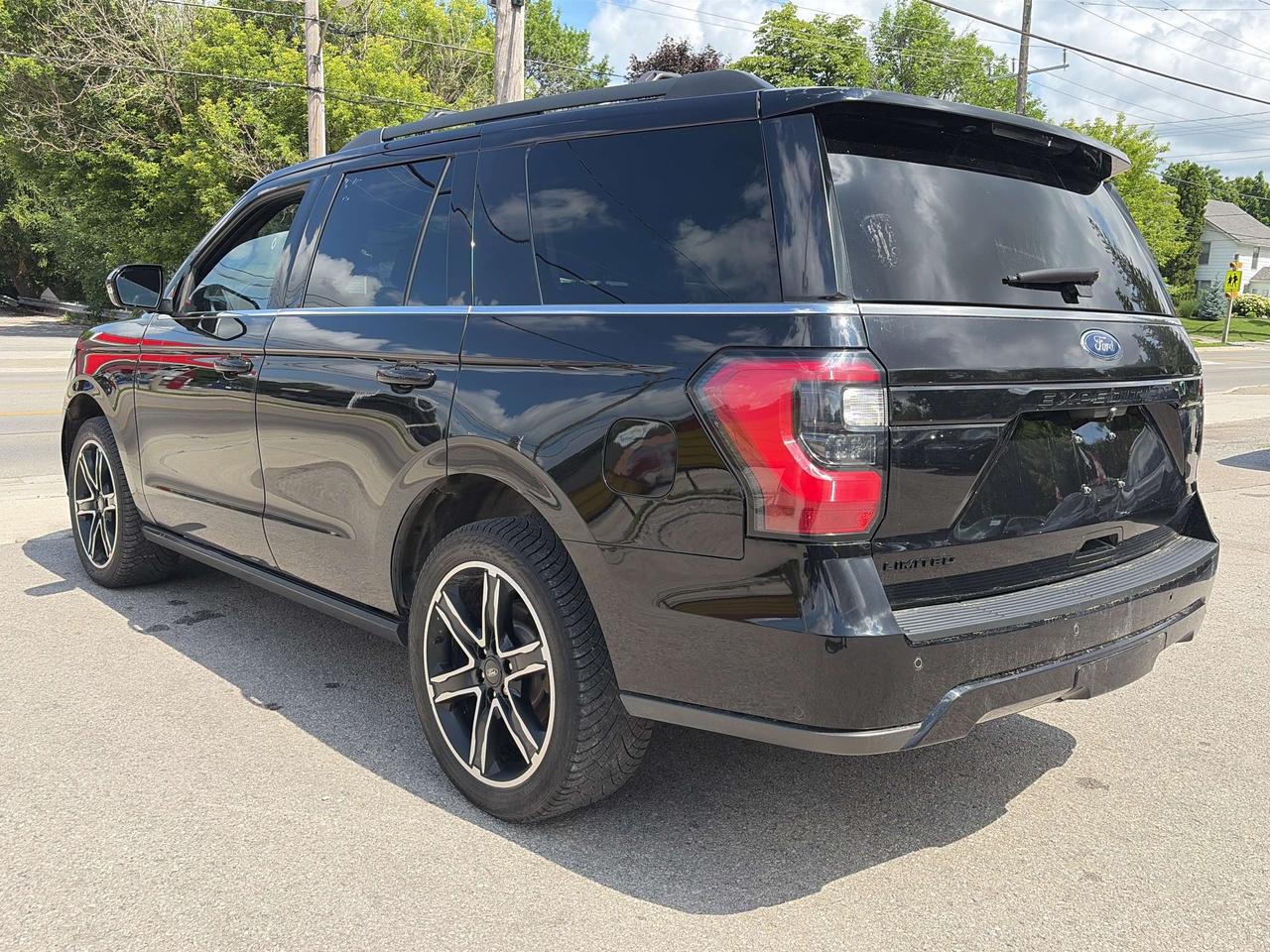 2021 Ford Expedition Limited 4X4 Photo
